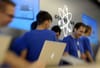 Apple Asks Customers To Avoid Discussing The Outside World With Genius Bar Staff