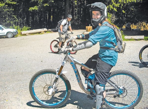 Sydneysider Kate Williston says that her new government-issued safety gear isn't intrusive at all. PHOTO: Lithgow Mercucry