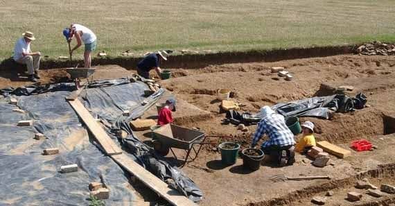 The UQ archeology department has been "blown away" by what they've found. PHOTO: University of Queensland