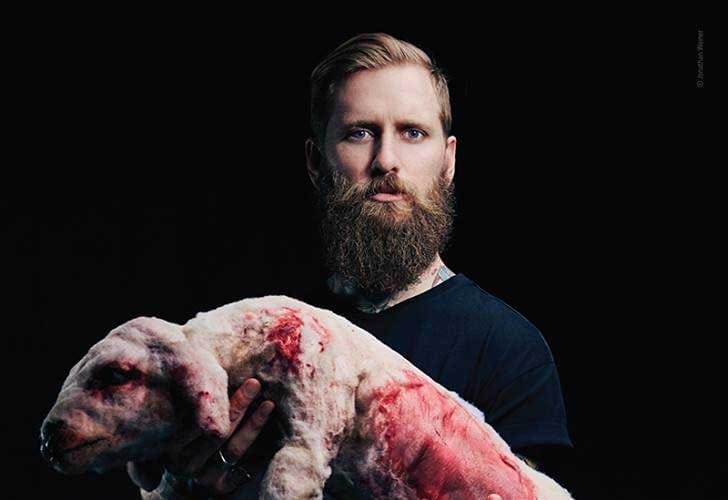 Australian musician, Jona Weinhofen proves that he is not only an unknown musician, but also an uninformed "cunt"